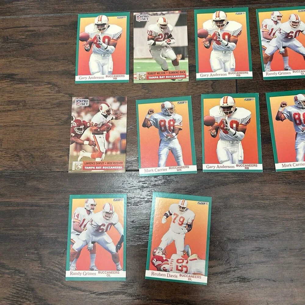 1991 Football NFL Sports Trading Card 12 Card Lot  Buccaneers